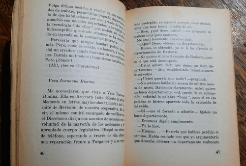 Vladimir Voinovich Mudanza En Moscú (Usado)