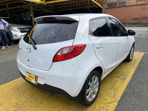 Mazda 2 1.5 Hatch Back 2014