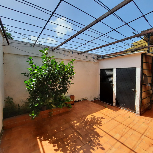 Oportunidad De Inversion, Casa En Venta Urb El Parral. Para Remodelar, Valencia Edo Carabobo. Nereida Rosales