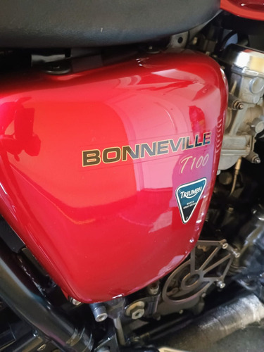 Triumph Boneville T100 Com Apenas 18000 Km Manual E Chave