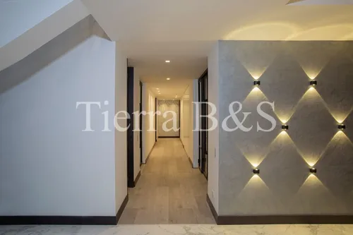¡espléndida Casa De Lujo En San Simón: 470m² En Lote De 1720m², 3 Años De Remodelación!