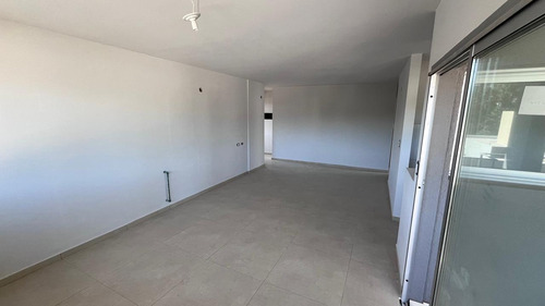 Venta Departamento Dos Dormitorios A Estrenar Cochera Complejo Cerrado
