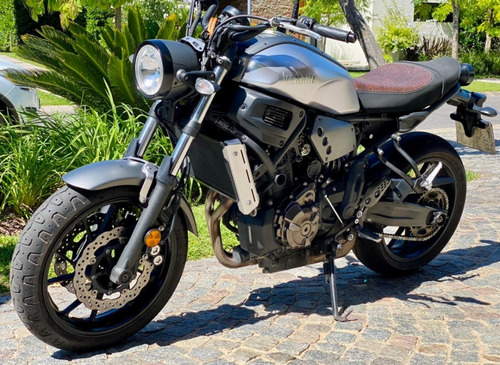 Yamaha Xsr700