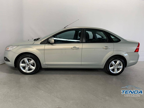Ford Focus 2.0 Glx Sedan 16v Flex 4p Automático