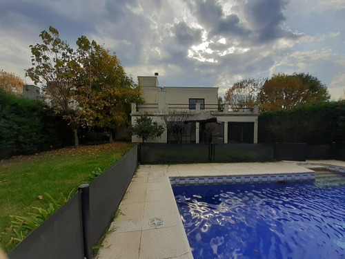 Imagen 4 de 28 de Nuevo Valor - Casa 5 Amb. C/ Cochera Y Piscina 240 M² Cub.- San Patricio