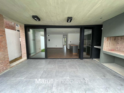 Imagen 7 de 13 de Costas De Manantiales - 2 Dorm! Con Patio!