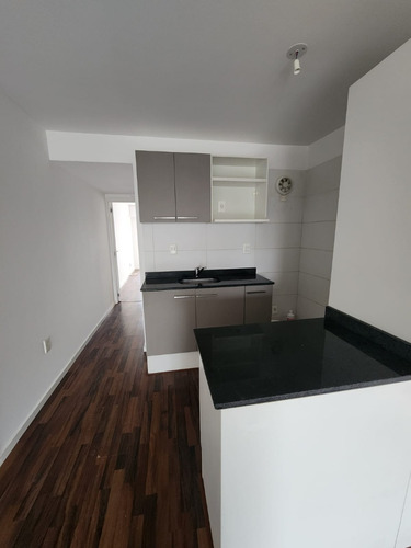 Imagen 5 de 16 de Alquiler Cordon 1 Dormitorio, Piso Alto, 2 Terrazas, Al Frente