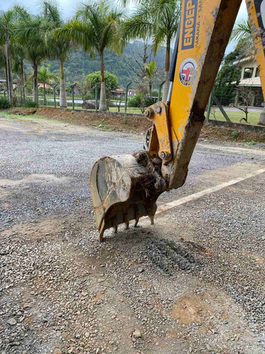 Imagem 2 de 11 de Jcb