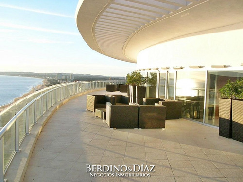 Apartamento En Torre Moderna Con Servicios En La Parada 4 De La Mansa- Ref: 910