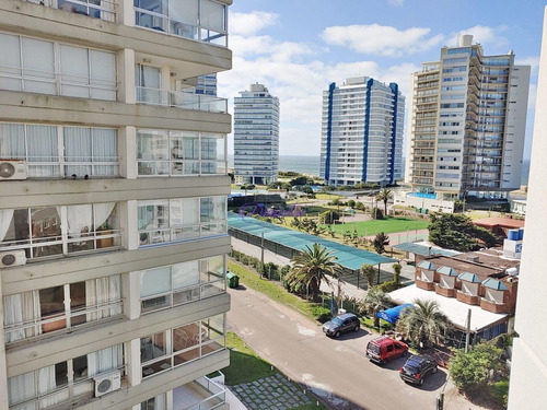 Imagen 14 de 18 de Venta De Apartamento A Estrenar 1 Dormitorio En Playa Brava, Punta Del Este