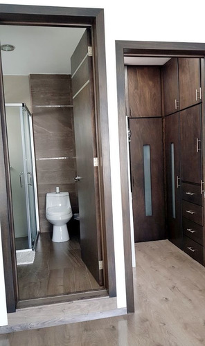 Imagen 12 de 14 de Venta De Residencia En Metepec