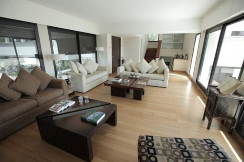 Casa Con Costa Al Lago Ref. 1516