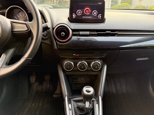 Mazda 2 Sport 1.5 Mt V