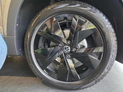 Volkswagen Taos 1.4 Tsi Highline At