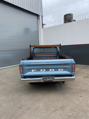 Ford F-100 3.6 Std