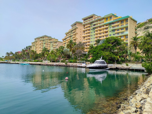 Imagen 1 de 21 de Comodo Y Moderno Apartamento De Temporada Con Playa Privada Y Vista Al Mar