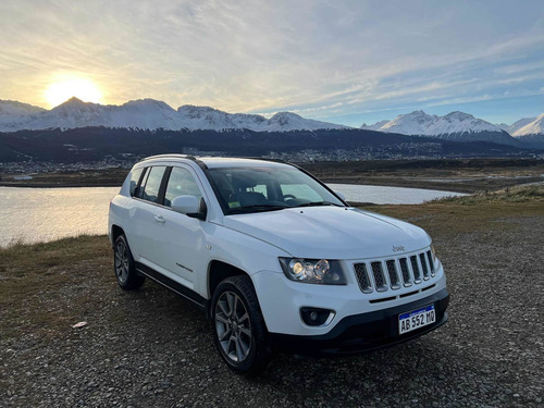 Imagen 4 de 15 de Jeep Compass 2.4 Limited 170cv Atx 2017