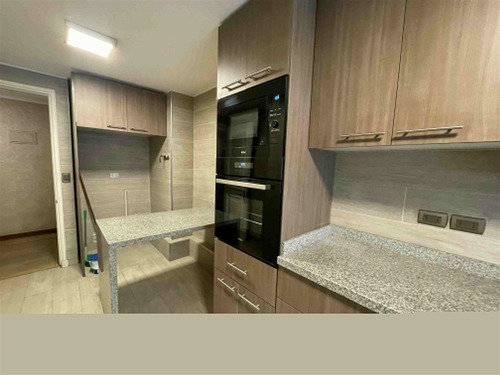 Departamento En Arriendo De 3 Dorm. 2 Estac. En Las Condes