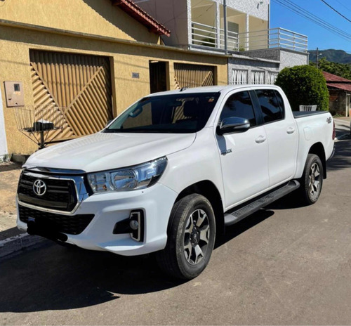 Imagem 1 de 3 de Toyota Hilux 2016 2.8 Tdi Srv Cab. Dupla 4x4 Aut. 4p