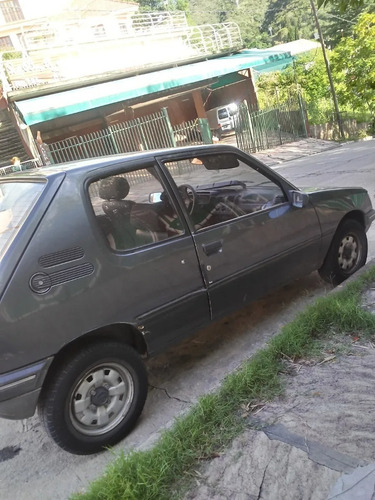 Peugeot 205