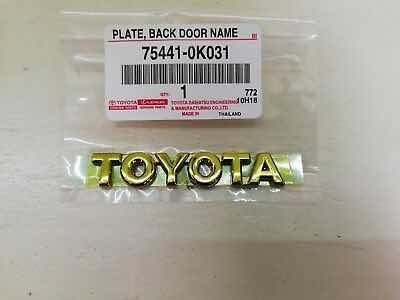 Emblema Compuerta Letra Toyota Original. Nuevo