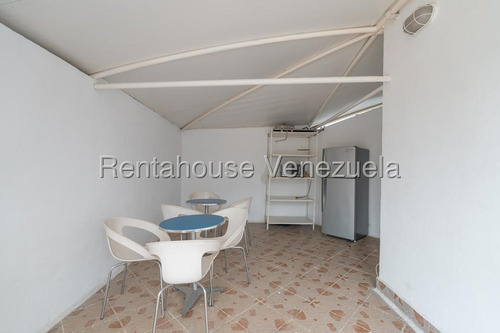 Se Vende Excelente Local Comercial En La Trinidad Mls 25-17796