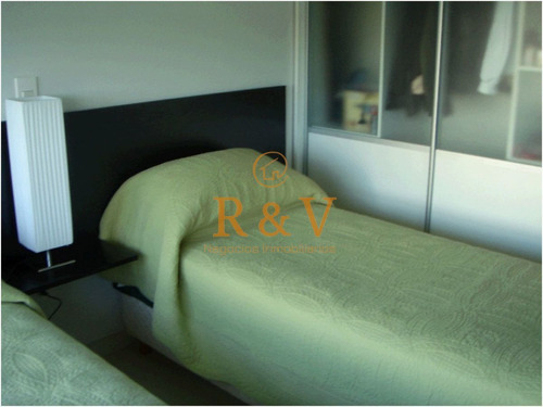 Imagen 29 de 30 de Apartamento En Seasons Tower, Mansa, Punta Del Este, 2 Dormitorios.