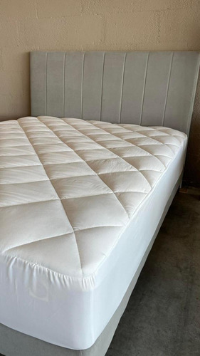 Cubre Colchón Queen Ajustable Cama160x200 Hotelero Protector