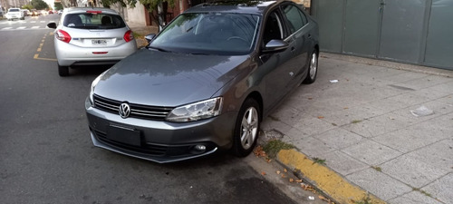 Volkswagen Vento 2.5 Luxury 2013