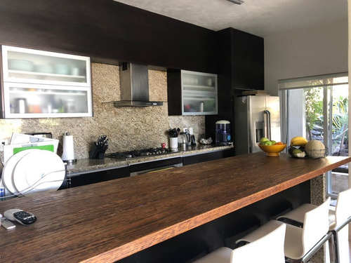 Preciosa Residencia En Real De Juriquilla, Jardín Y Alberca Privada, 3 Recámaras