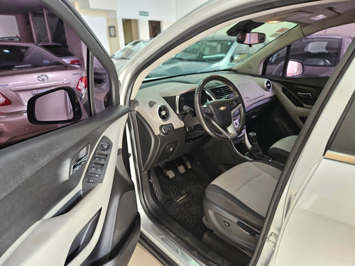 Imagen 18 de 22 de Chevrolet Tracker 2015 1.8 Ltz Fwd Mt 140cv