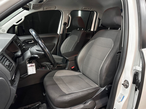 Volkswagen Amarok 2.0 TD 180HP 4X2 DC HIGHLINE AT L17