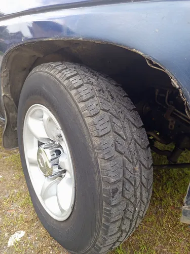Nissan D21 2.4 4x2