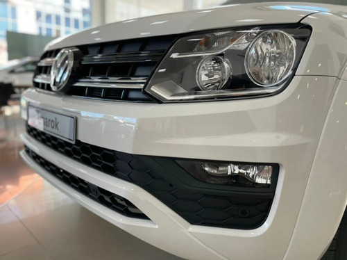 Imagen 10 de 25 de Volkswagen Amarok 2.0 Comfortline 4x2 Manual 2023 0km Vw 01