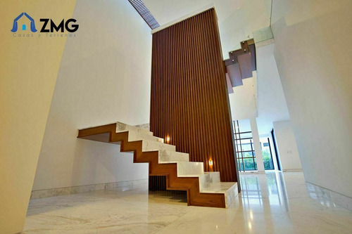 Espectacular Casa En Zona Andares