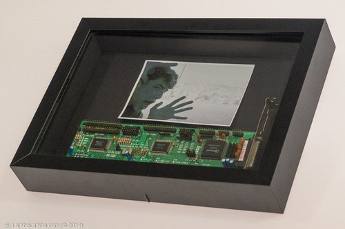 Porta Retrato Com Placa Sucata Serial Winbond Reciclada