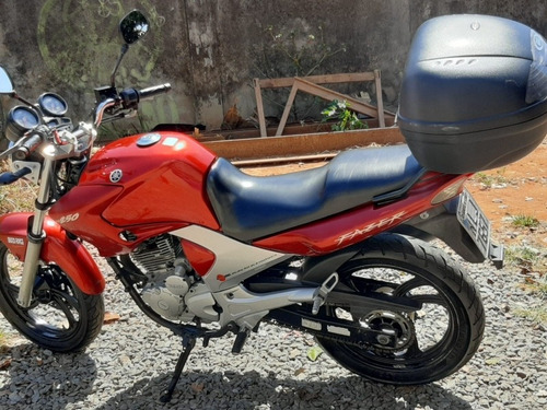 Imagem 7 de 12 de Yamaha 210