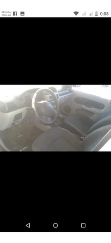 Renault Clio 2005 1.6 Privilege 4 P