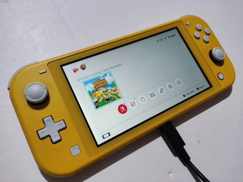 Nintendo Switch Lite 32gb + Screen + Caja + Animal Crossing