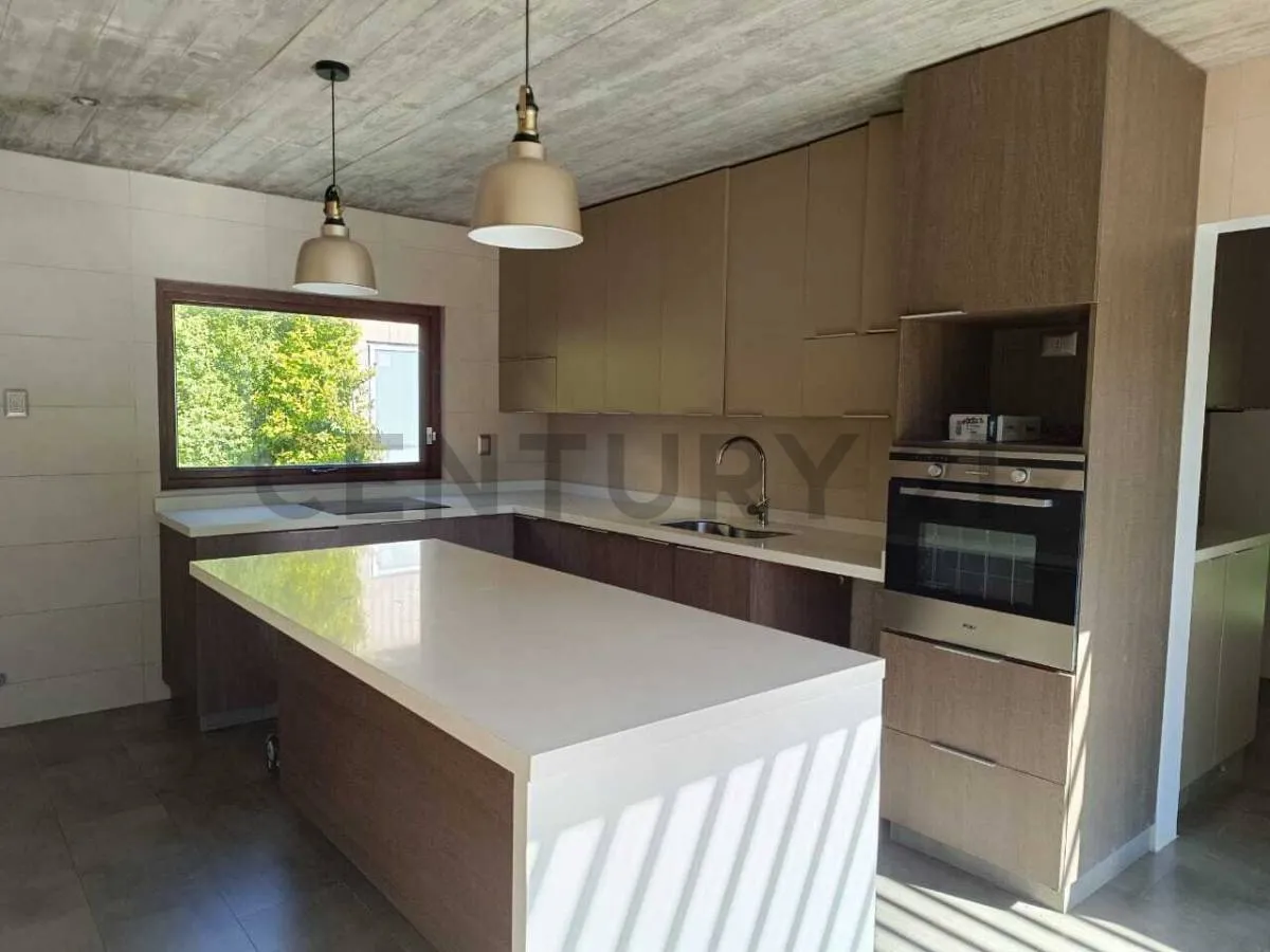 Imagen 4 de 25 de Arriendo Casa 4d 3b 3e En Valle De Mitrinhue Km 21