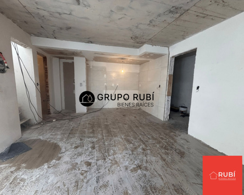 Venta De Apartamento 2 Dormitorios Duplex Con Patio Y Parrillero Tipo Casita