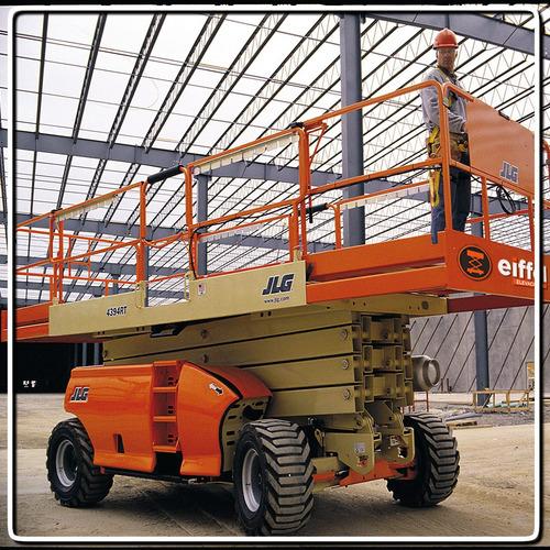 Alquiler De Plataformas De Elevación Tijera 4-20 Mts. Altura