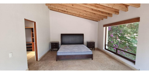 Gran Ubicacion De Esta Casa En Venta Y Renta