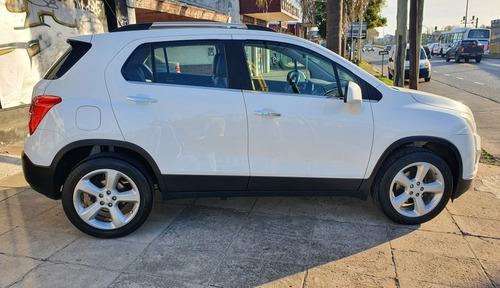 Imagen 4 de 17 de Chevrolet Tracker 1.8 Ltz+ Awd At 140cv 2015