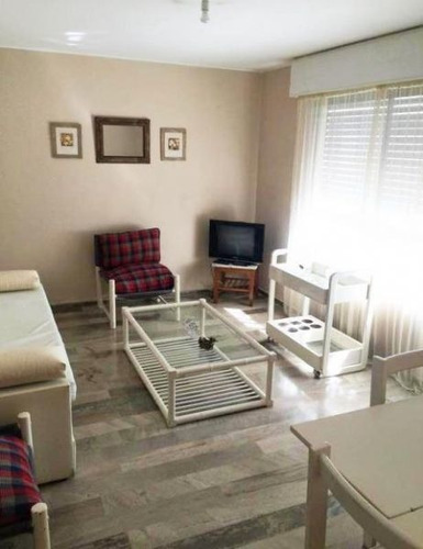 Apartamento En Alquiler Por Temporada De 1 Dormitorio En Playa Brava