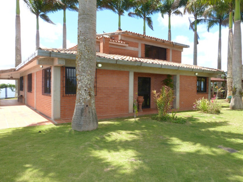 Casa Tipo Finca Urbana