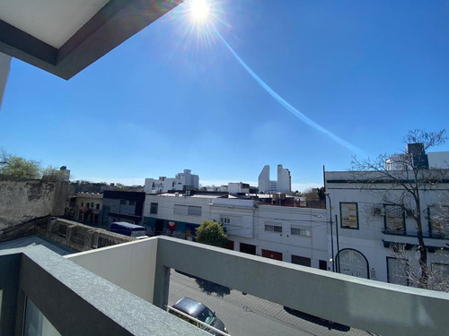 Imagen 18 de 23 de Departamento - La Plata