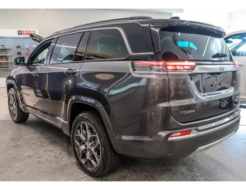 Jeep Commander 2.0 TD380 TURBO DIESEL OVERLAND AT9