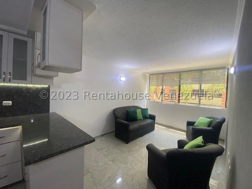 Imagen 13 de 27 de Apartamento Un Nivel Remodelado En Calle Cerrada En Venta En Los Naranjos Humboldt Caracas