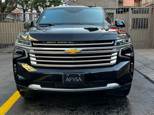 Chevrolet Suburban 6.2 High Country 4X4 At